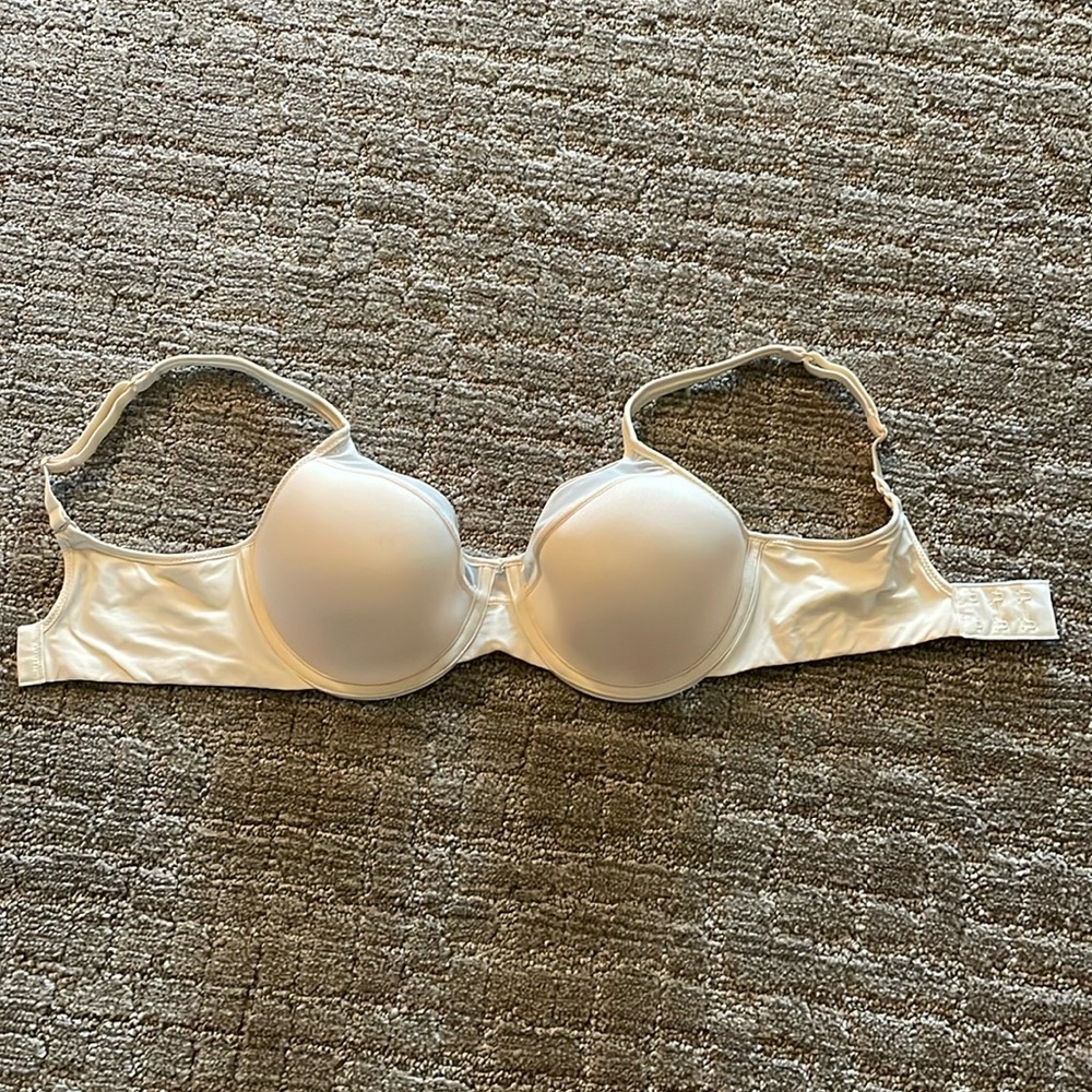 Bali lightly lined underwire bra size 34C